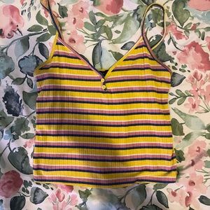 It’s a forever 21 crop top